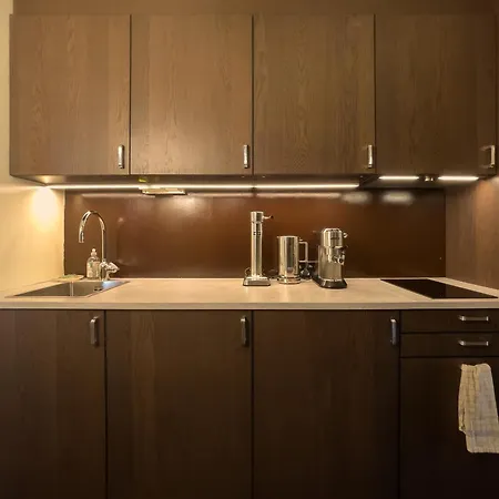 Quartz, An Elegant Haven In Canal Saint-martin Apartment